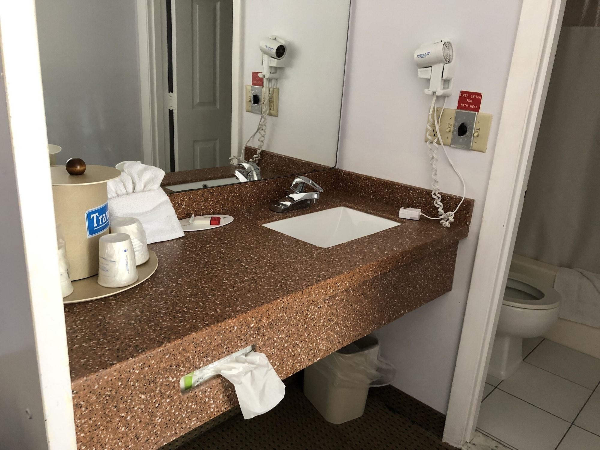 Travelodge By Wyndham Cape Cod Area West Dennis Buitenkant foto