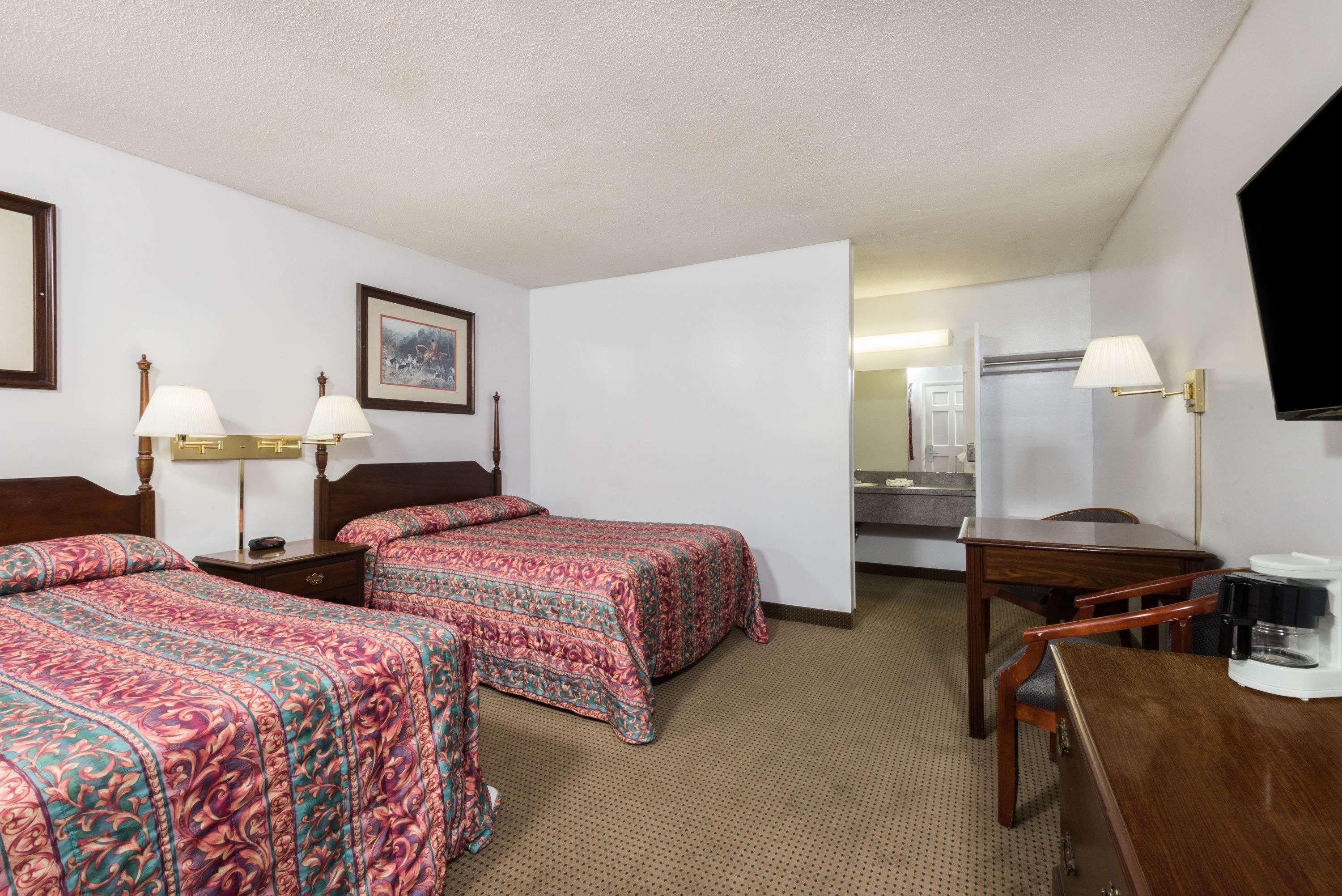 Travelodge By Wyndham Cape Cod Area West Dennis Buitenkant foto
