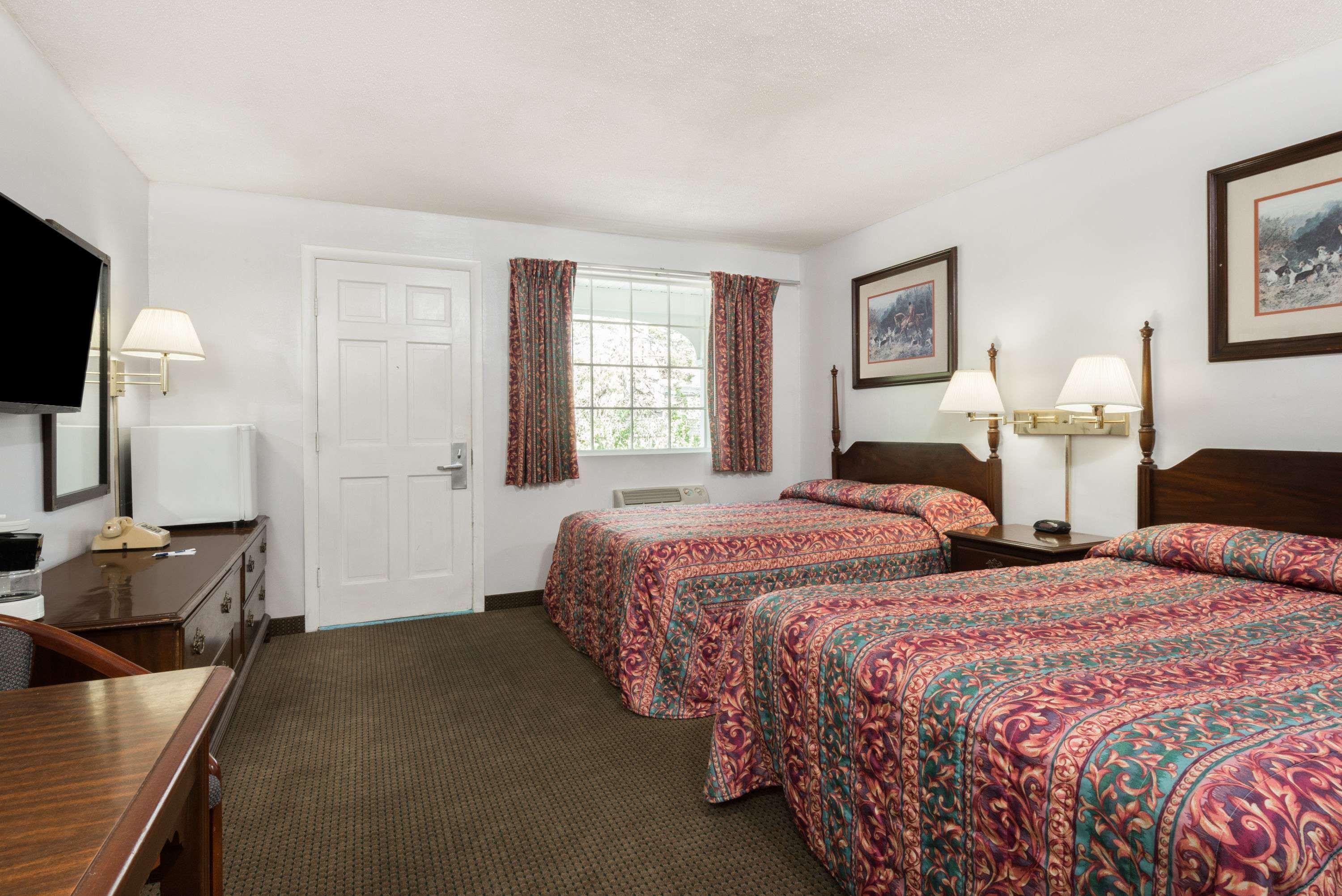 Travelodge By Wyndham Cape Cod Area West Dennis Buitenkant foto