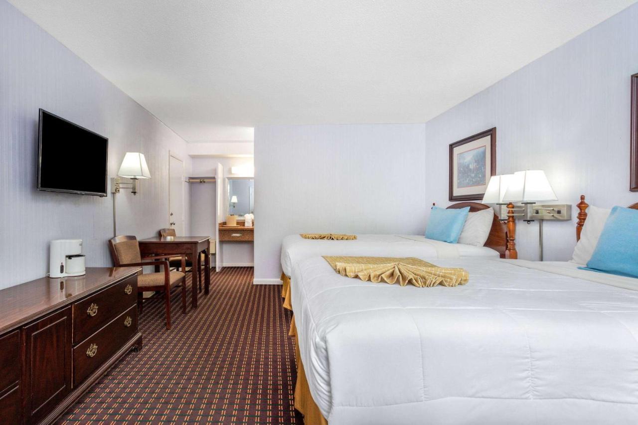 Travelodge By Wyndham Cape Cod Area West Dennis Buitenkant foto